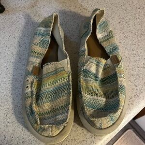 Sanuk: Sidewalk Surfers by Donna ST. Artesano